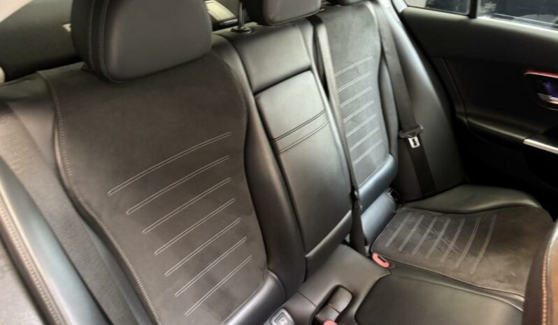 
								Mercedes Classe C V Berline 220 d AMG Line TOIT OUVRANT full									