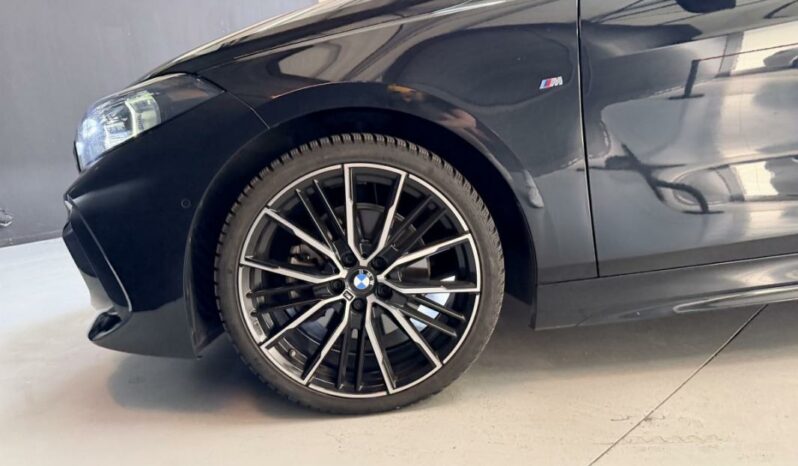 
								BMW Série 1 III 2.0 118D AUTO M Sport full									