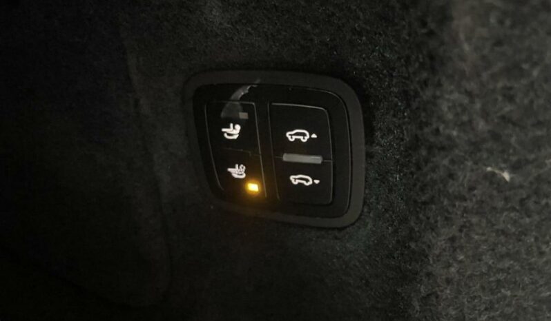
								Porsche Cayenne II 3.6 V6 GTS full									