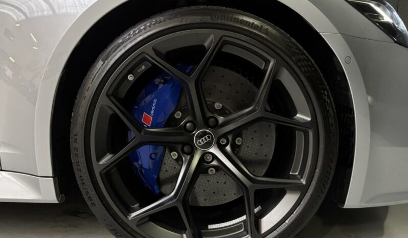 
								Audi RS6 Avant (5) 6 4.0 TFSI MHEV quattro perfor. full									