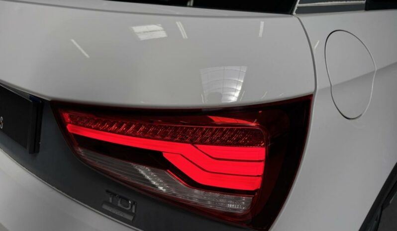 
								Audi A1 1.4 TDI ultra 90 S line full									