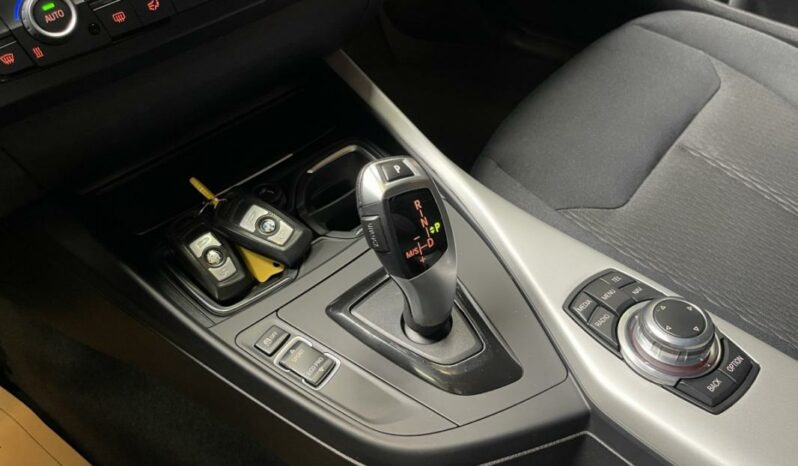 
								BMW Série 1 II 116i 136ch Lounge Plus BVA full									