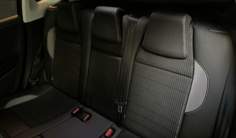 
								Peugeot 2008 Essence 110 S&S EAT6 ALLURE full									