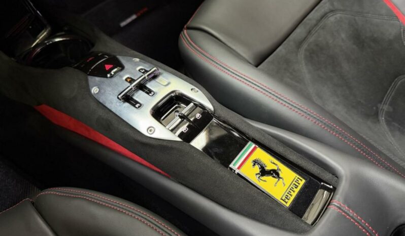 
								Ferrari 296 GTB 3.0 Coupé DCT full									