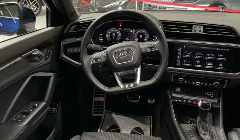 
								Audi Q3 Sportback 45 TFSI E 245 S tronic S line full									
