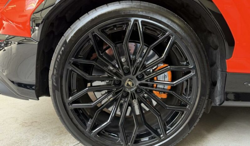 
								Lamborghini Urus (2) 4.0 V8 800 SE BVA8 full									