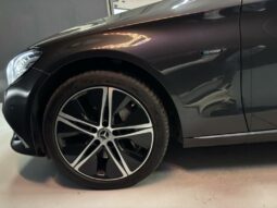 
										Mercedes Classe C break IV 300 de Avantgarde Line full									