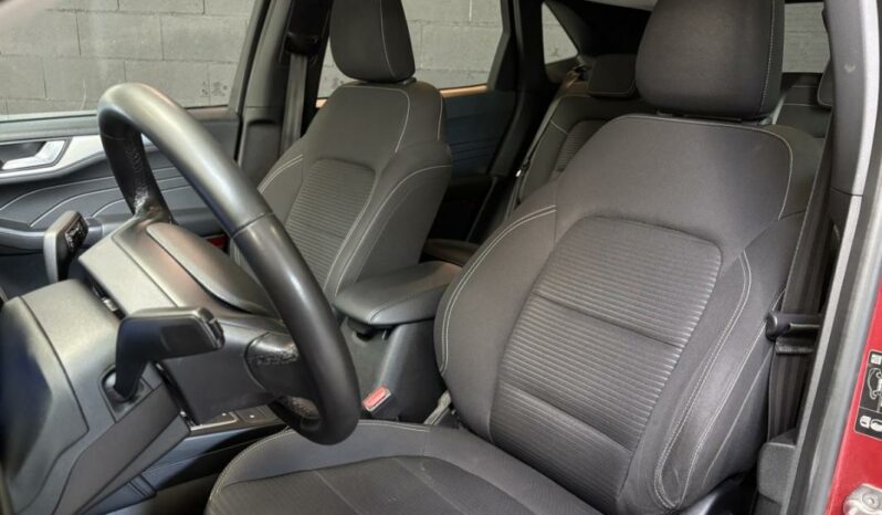 
								Ford Kuga III 2.5 190 hybrid Flexifuel Pshift Titanium full									