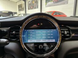 
										Mini Cabrio Mini IV Cooper Edition Premium Plus 136 ch BVA7 full									