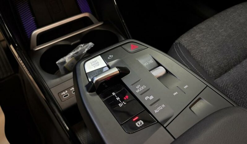 
								BMW X1 III sDrive18d Business Design DKG7 full									