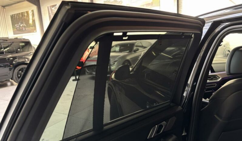 
								BMW X5 IV xDrive45e 394ch M Sport BVA8 Hybride full									