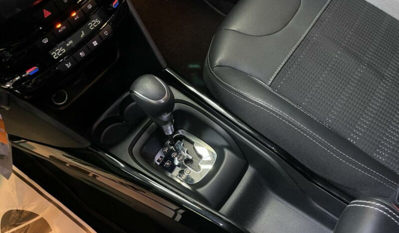 
								Peugeot 2008 Essence 110 S&S EAT6 ALLURE full									