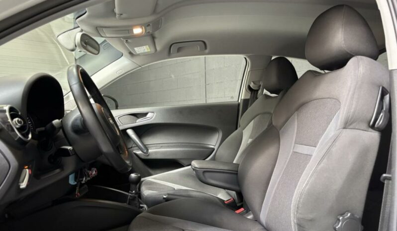 
								Audi A1 1.4 TDI ultra 90 S line full									