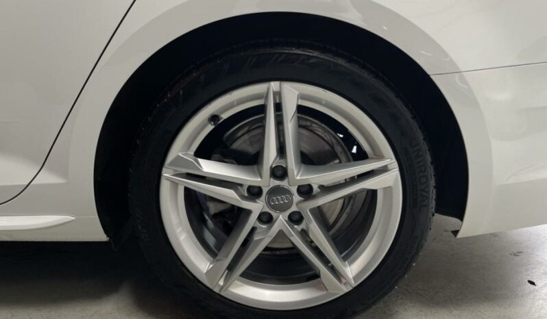
								Audi A4 Avant IV 40 TDI 190 S tronic S line full									