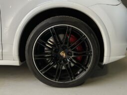 
										Porsche Cayenne II 3.6 V6 GTS full									