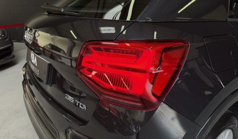 
								Audi Q2 35 TDI 150 S tronic Design full									