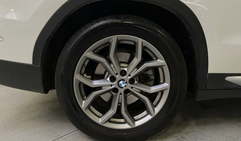 
								BMW X3 III xDrive20d 190ch xLine BVA8 full									