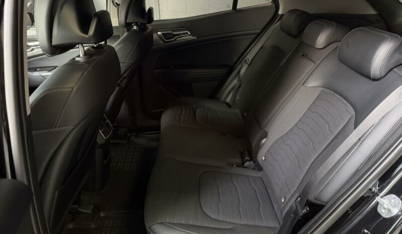 
								Kia Sportage V 1.6 CRDI 136 MHEV DCT7 DESIGN full									
