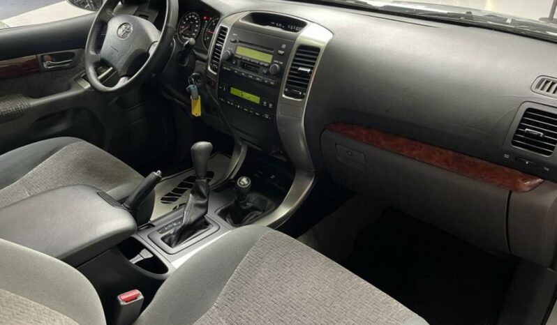 
								Toyota Land Cruiser II 165 D-4D GX full									