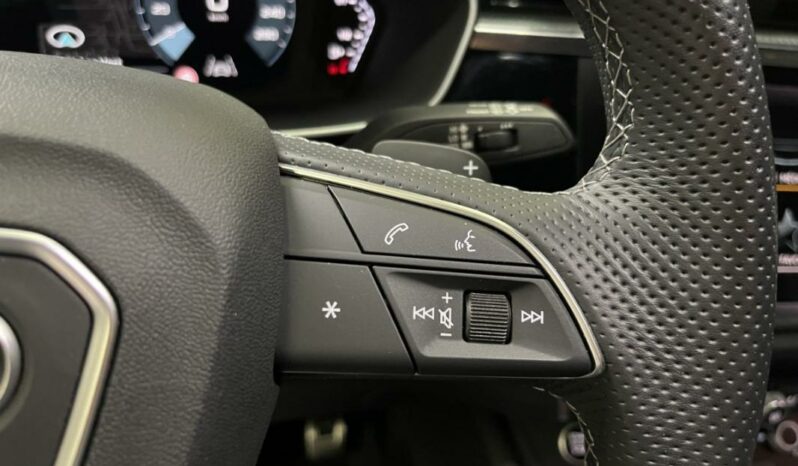 
								Audi Q3 Sportback 45 TFSI E 245 S tronic S line full									