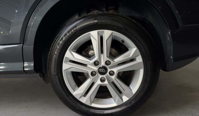 
								Audi Q2 35 TDI 150 S tronic Design full									