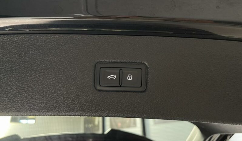 
								Audi Q7 II 3.0 TDI CD 272ch quat tip S line 7pl full									