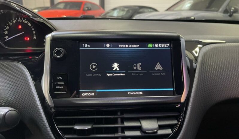 
								Peugeot 2008 Essence 110 S&S EAT6 ALLURE full									