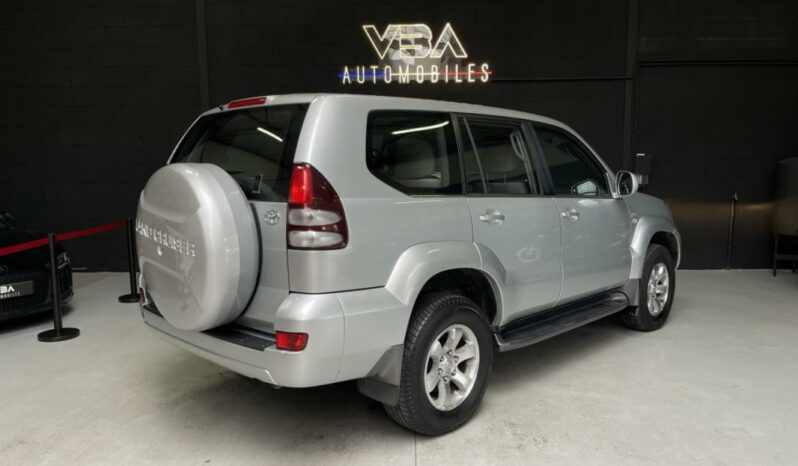 
								Toyota Land Cruiser II 165 D-4D GX full									