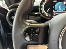 
										Mini Cabrio Mini IV Cooper Edition Premium Plus 136 ch BVA7 full									