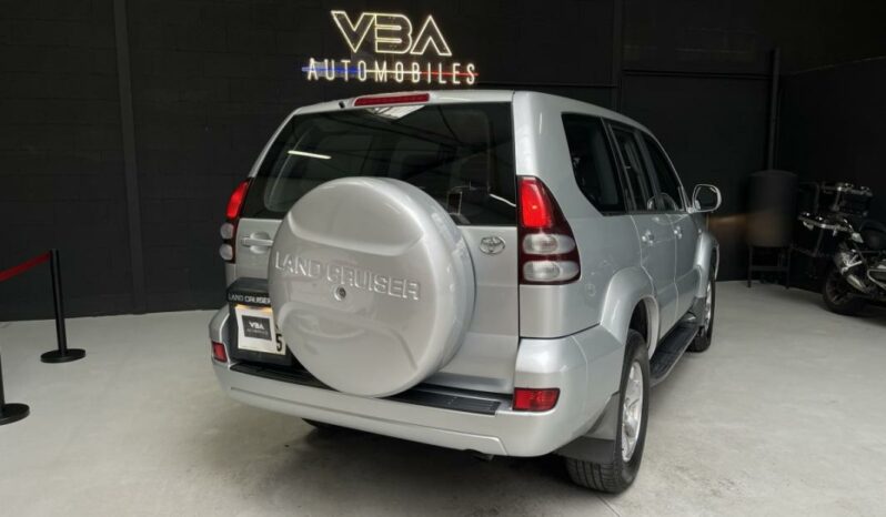 
								Toyota Land Cruiser II 165 D-4D GX full									