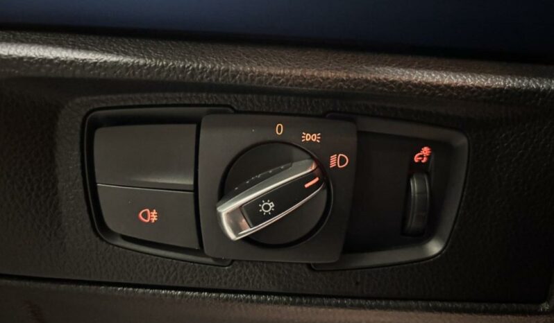 
								BMW Série 1 II 135I Xdrive BVA8 M performance full									