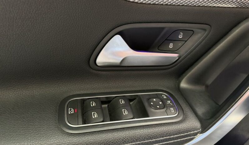 
								Mercedes Classe A Compact IV 180 d Progressive Line 7G-DCT full									