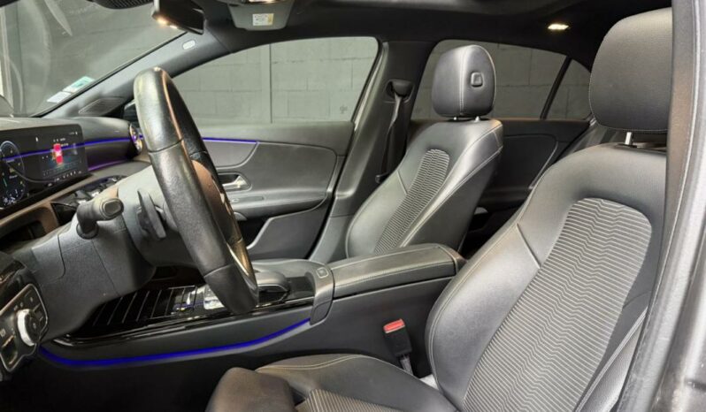 
								Mercedes Classe A Compact IV 180 d Progressive Line 7G-DCT full									