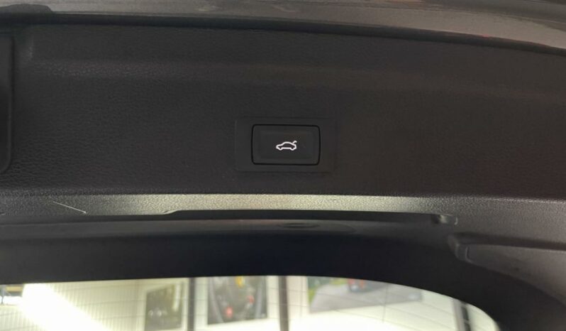 
								Audi Q3 Sportback 35 TDI 150 S tronic S line full									