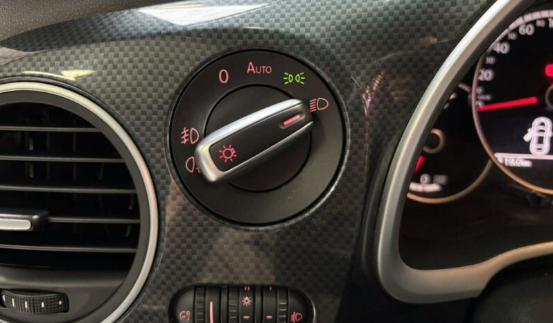 
								Volkswagen Coccinelle II 2.0 TDI 140 DSG6 Sport full									