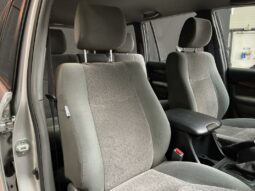 
										Toyota Land Cruiser II 165 D-4D GX full									