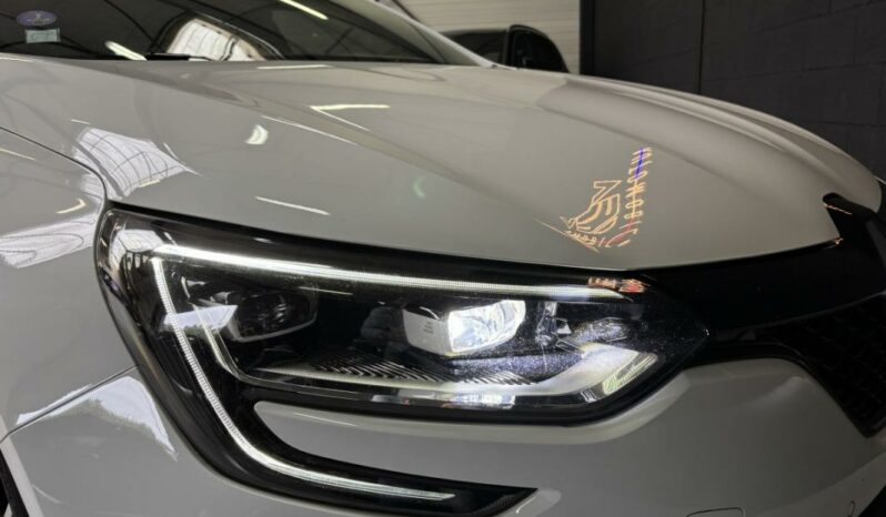 
								Renault Mégane IV Berline RS TROPHY 300 full									