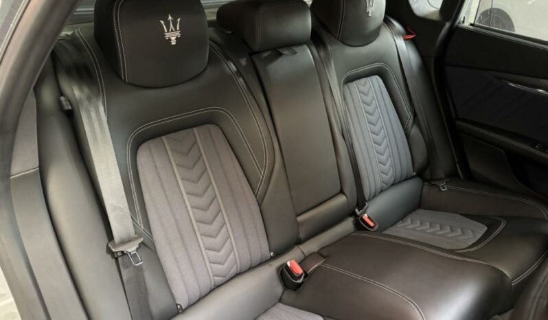 
								Maserati Quattroporte VI 3.0 V6 Diesel GranLusso full									