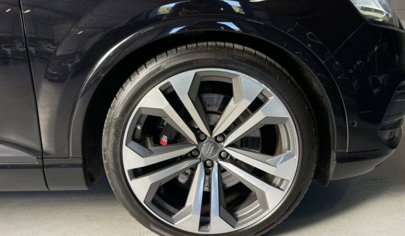 
								Audi Q7 II 3.0 TDI CD 272ch quat tip S line 7pl full									