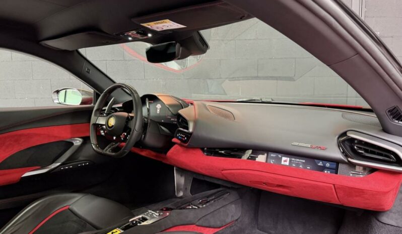 
								Ferrari 296 GTB 3.0 Coupé DCT full									