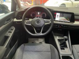 
										Volkswagen Golf VIII 2.0 TDI SCR 115 BVM6 Life 1st full									