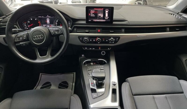 
								Audi A4 Avant IV 40 TDI 190 S tronic S line full									
