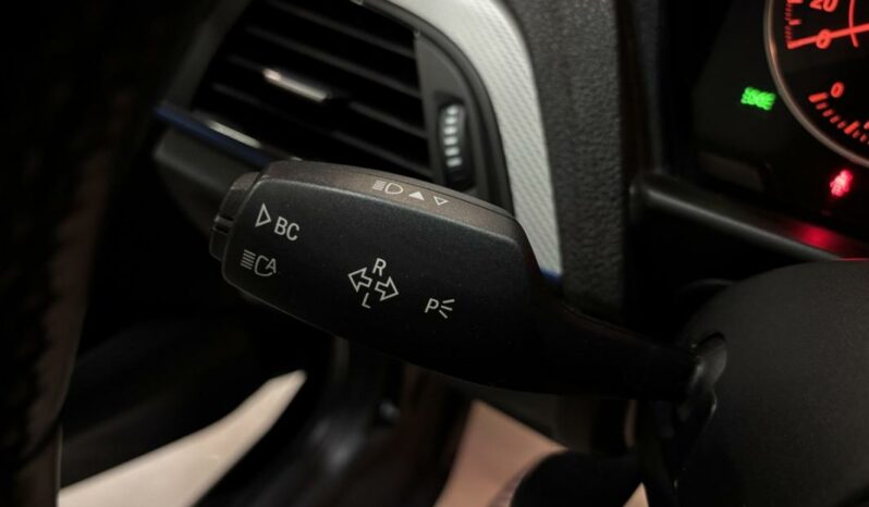 
								BMW Série 1 II 135I Xdrive BVA8 M performance full									