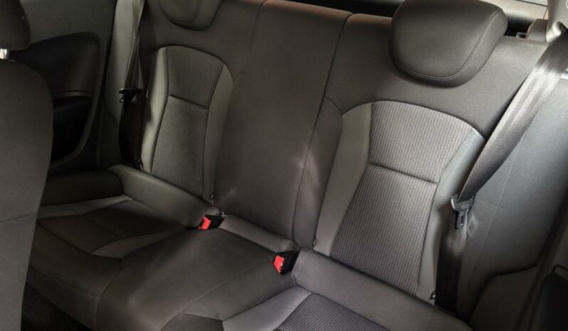 
								Audi A1 1.4 TDI ultra 90 S line full									