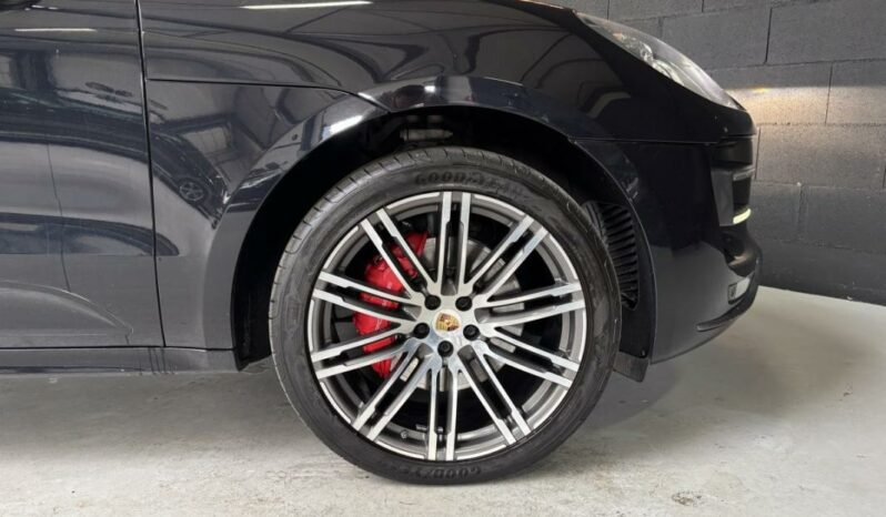 
								Porsche Macan 3.6 V6 TURBO full									