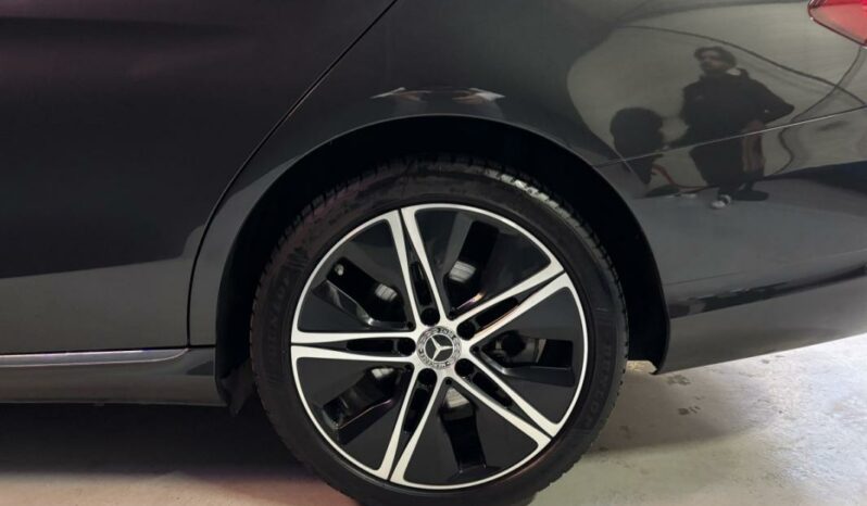 
								Mercedes Classe C break IV 300 de Avantgarde Line full									