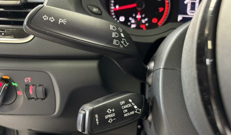 
								Audi Q3 1.4 TFSI COD 150 S tronic Ambiente full									