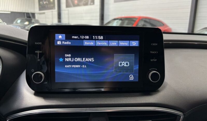 
								Hyundai Santa Fe IV 1.6 T-GDI HYBRID INTUITIVE AUTO 7-SEAT full									