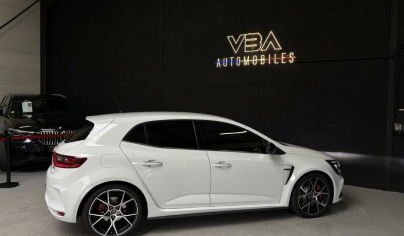 
								Renault Mégane IV Berline RS TROPHY 300 full									
