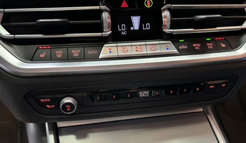 
								BMW Série 3 VII Berline 330e 292ch M Sport BVA8 Hybride full									